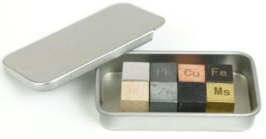 Cubes, set of 8