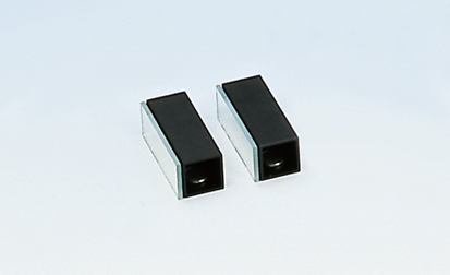 Plane mirror, magnet held