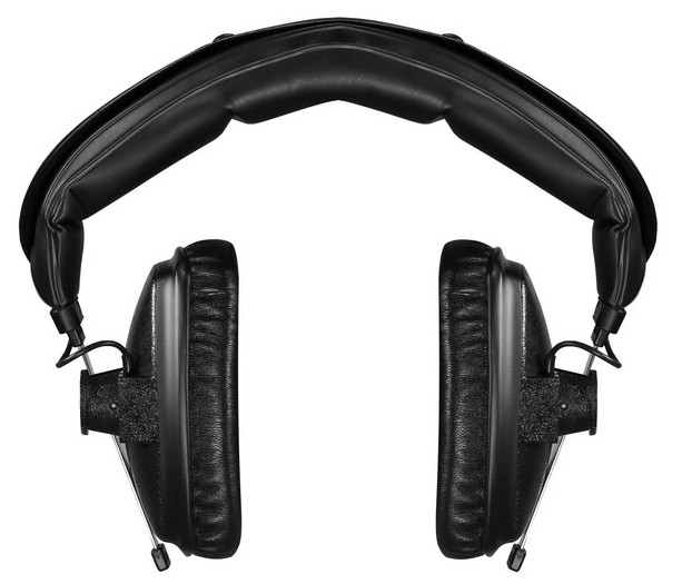 Headphone, stereo