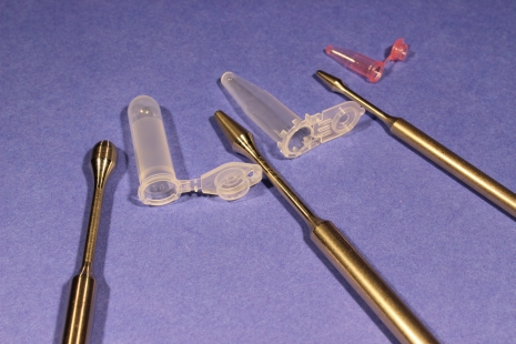 Stainless steel micropistle for 2,0 ml tubes