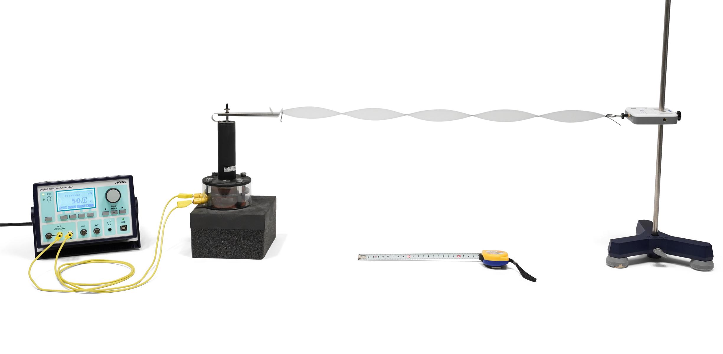 Phase velocity of standing waves with Cobra SMARTsense
