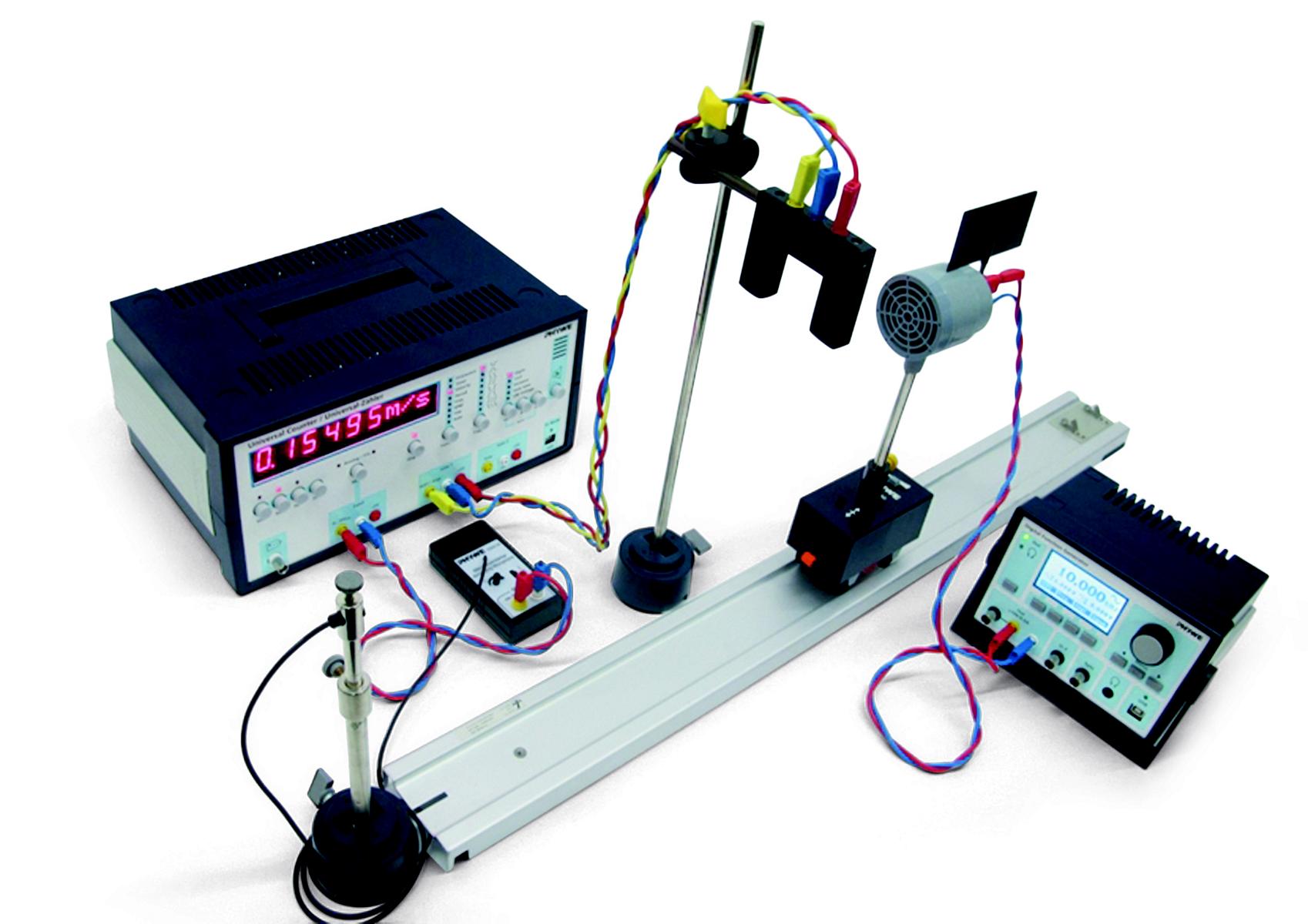 Acoustic Doppler effect with universal counter