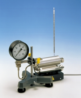 Vapour pressure of water at high temperature