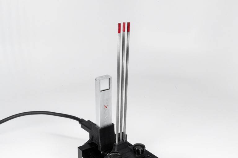 Measurement of the activity of a welding electrode